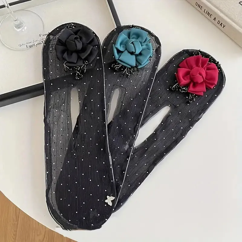(৩টি কালারের কম্বো)৩৫০ টাকা ডিসকাউন্ট Green Rose Invisible Hair Coiler Lazy People Hairpin