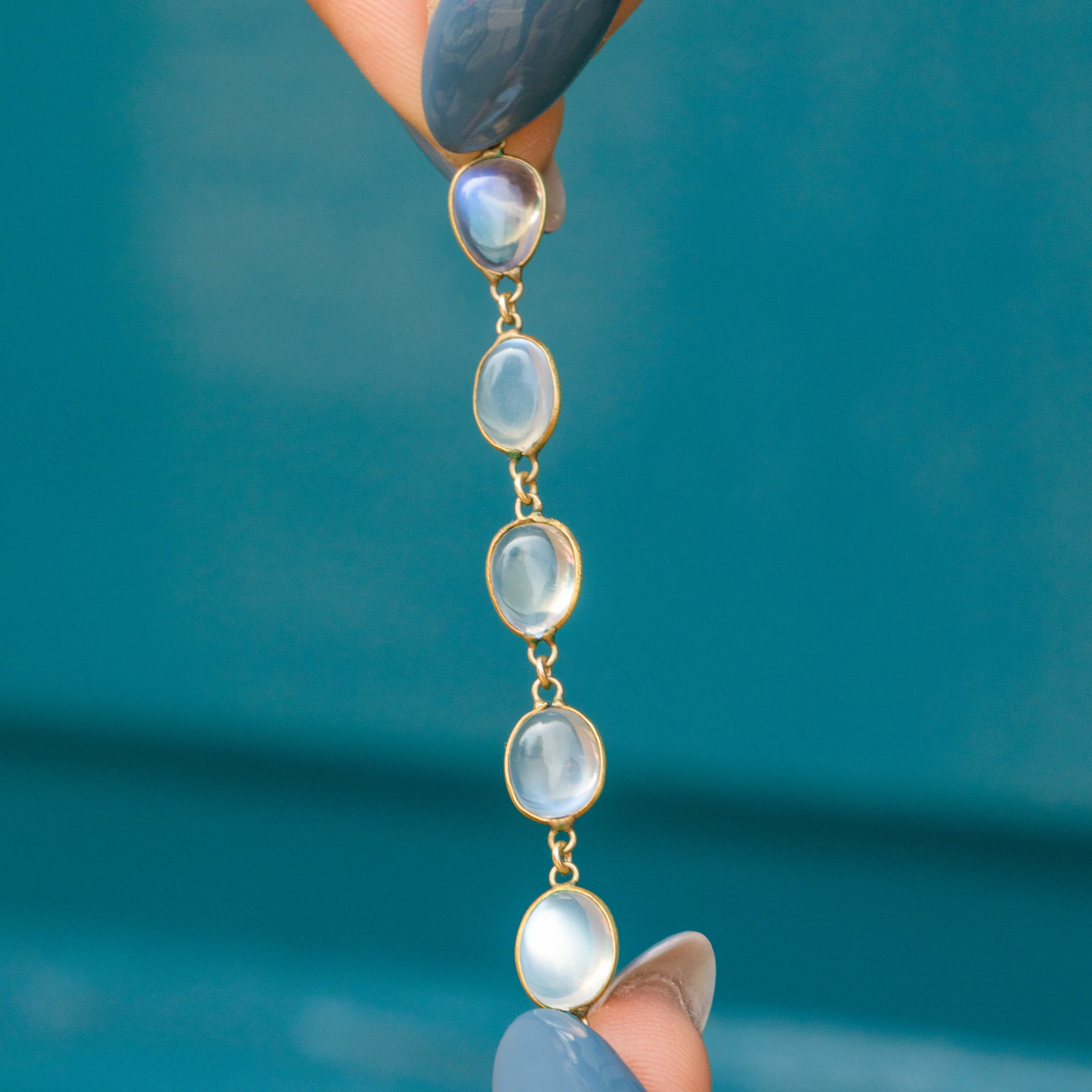 Antique Silver Gilt Moonstone Bracelet with 9ct Gold Clasp, 15.40ct