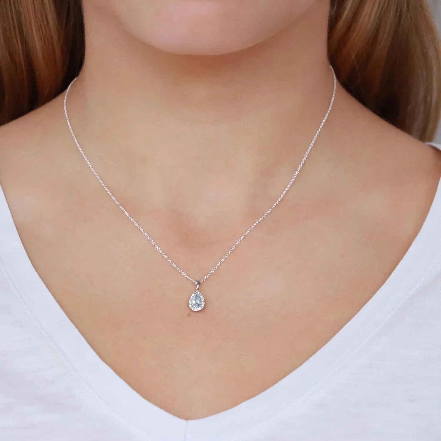 Aquamarine Pendant With 0.07Ct Diamonds In 9Ct White Gold