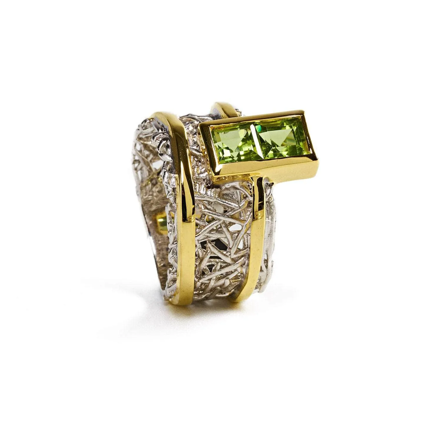 Verina Peridot Ring