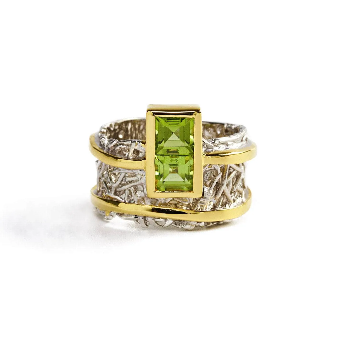 Verina Peridot Ring
